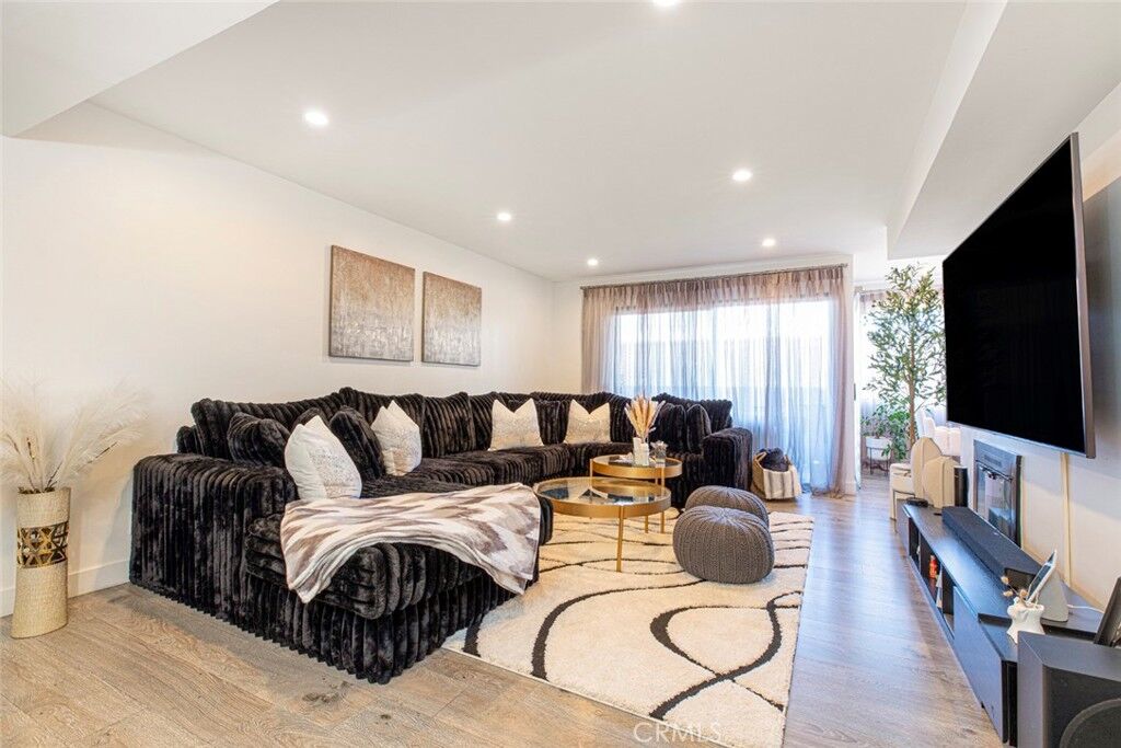 Property Photo: 7625 Reseda Boulevard 101 CA 91335
