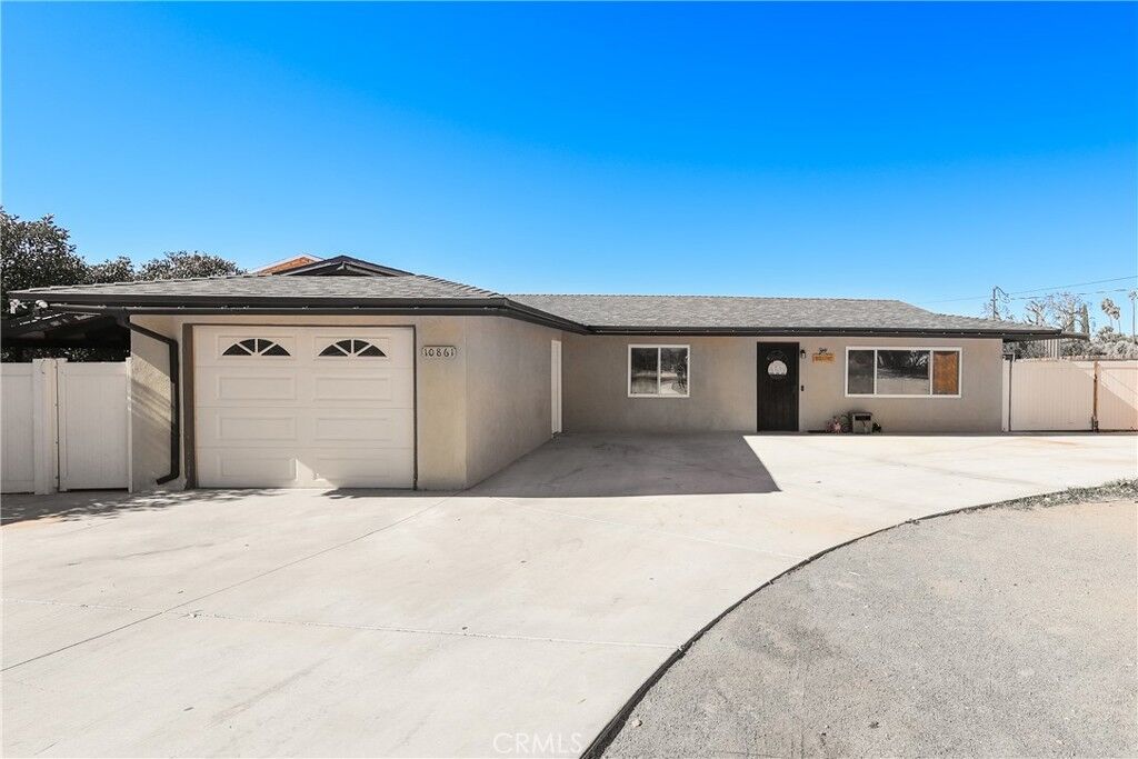 Property Photo:  10861 Bellflower Avenue  CA 92223 