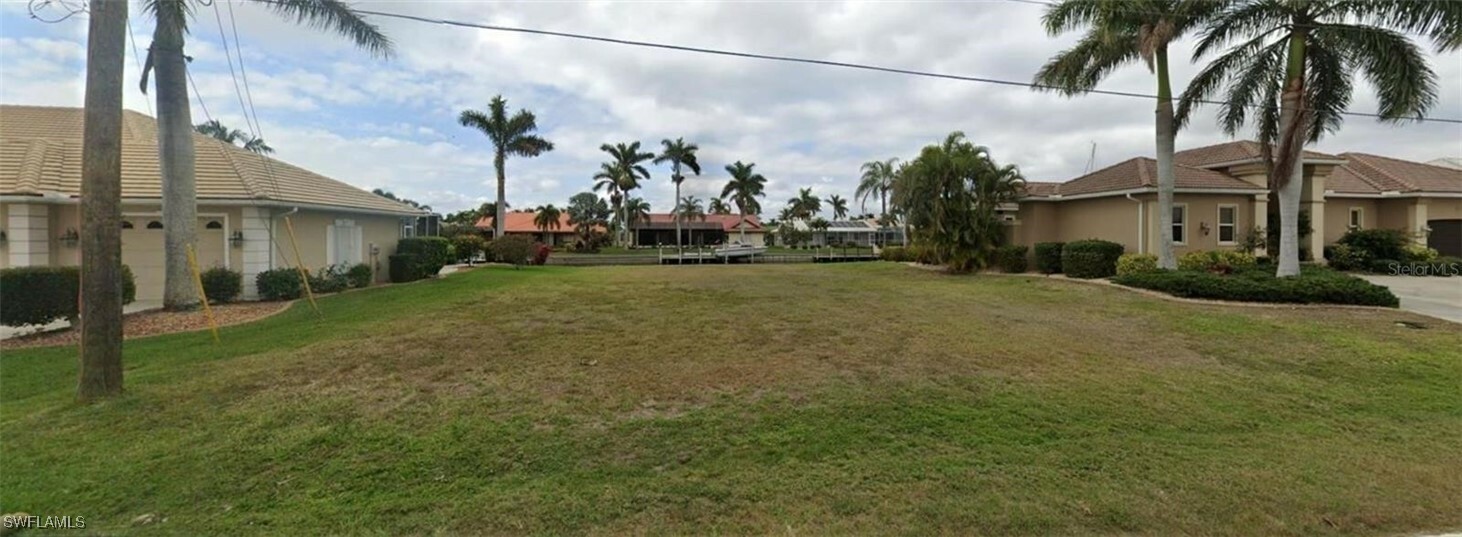 Property Photo:  3701 Carmichael Drive  FL 33950 