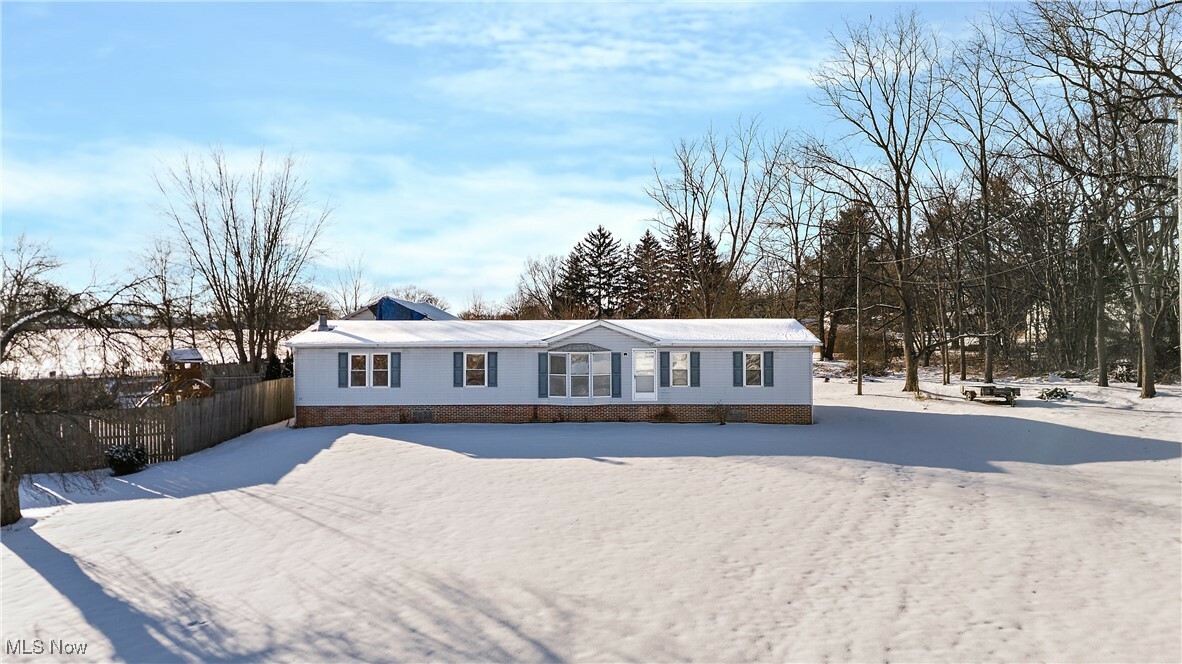 4243 Sunnyside Avenue  Louisville OH 44641 photo