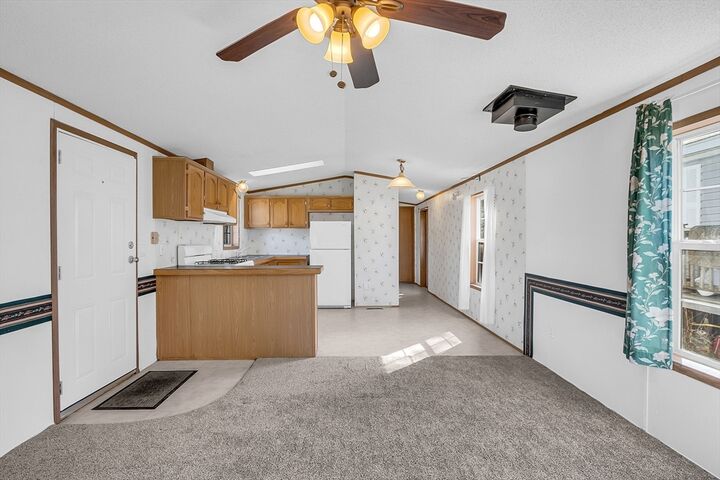 Property Photo: 18 Maple Street 52 MA 01463
