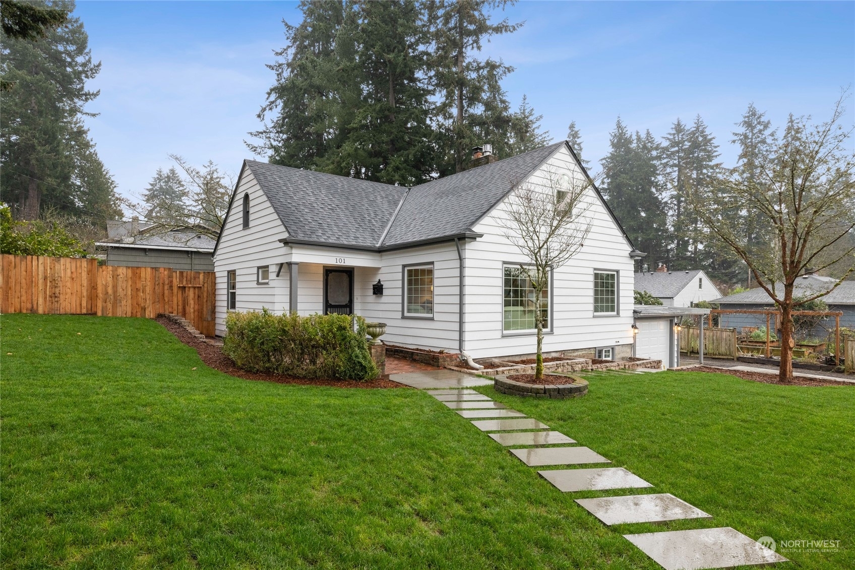 Property Photo:  101  Contra Costa Avenue  WA 98466 