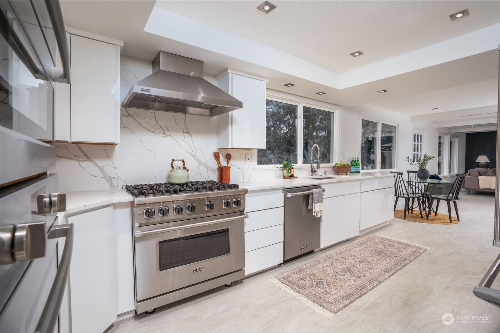 Property Photo:  32520  30th Avenue SW  WA 98023 