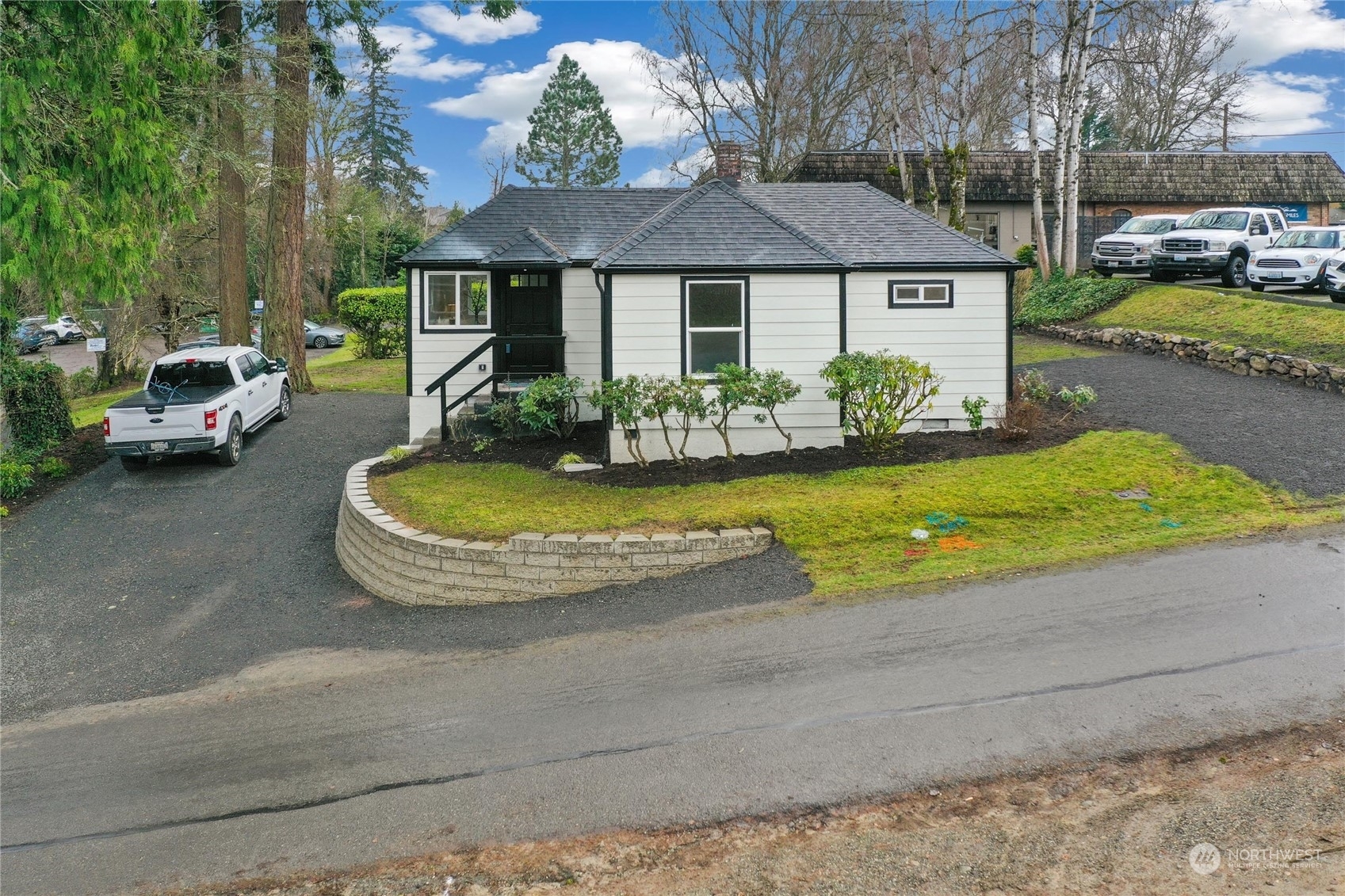 Property Photo:  2311 NE Sunset Lane  WA 98310 