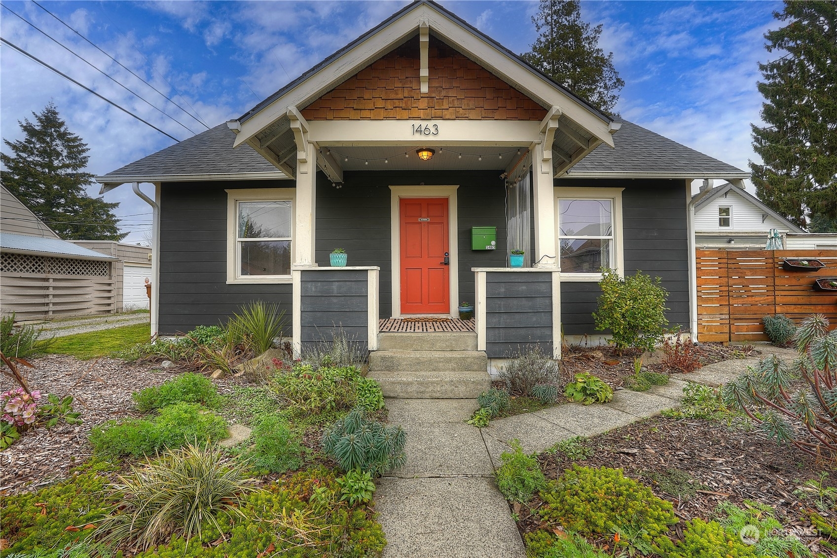 Property Photo:  1463 S Pine Street  WA 98405 