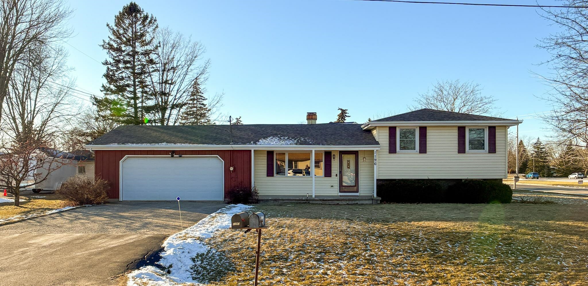 Property Photo:  1196 Loretta Avenue  WI 54952-1937 