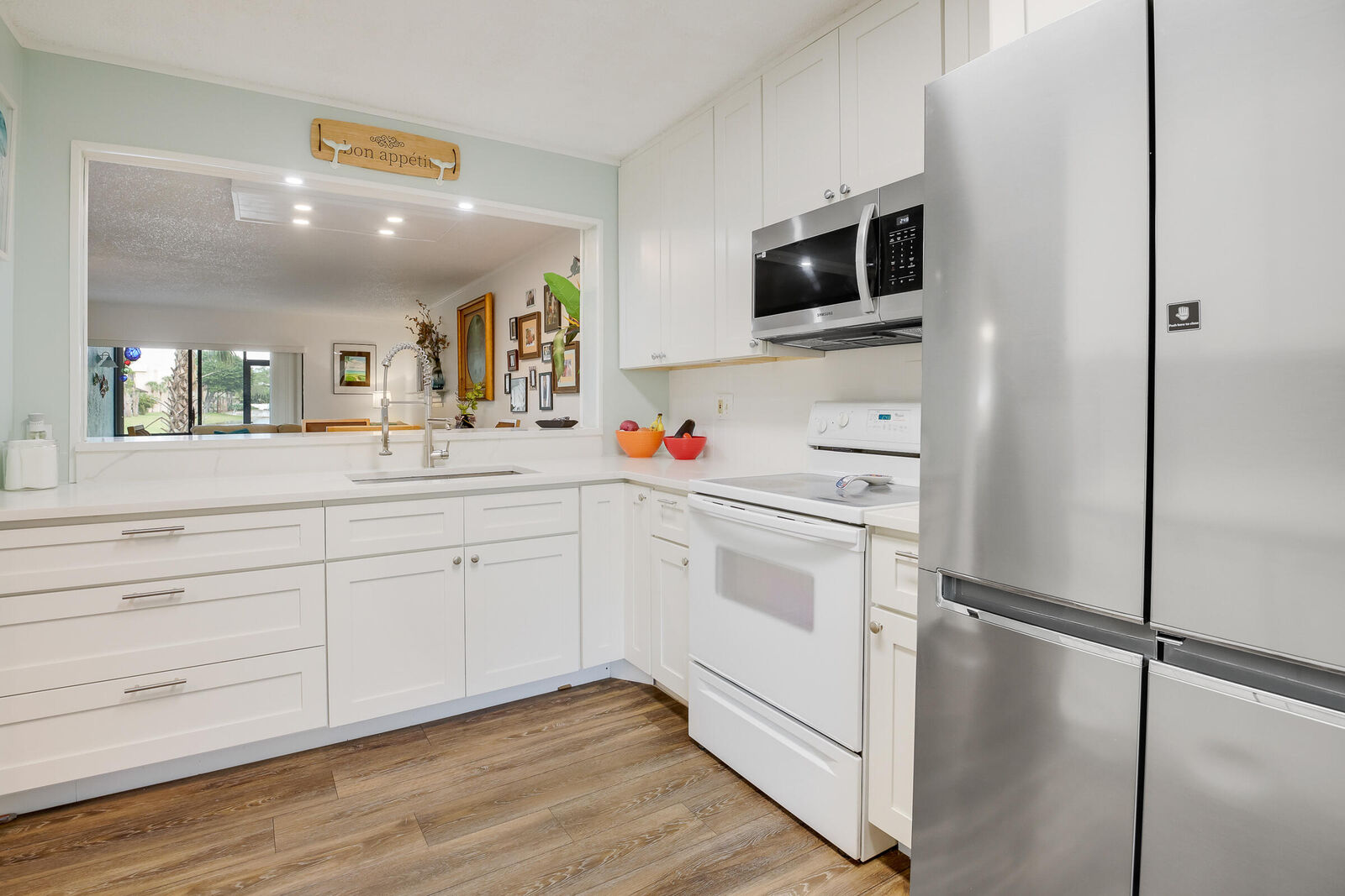 Property Photo:  4745 Lucerne Lakes Boulevard 101  FL 33467