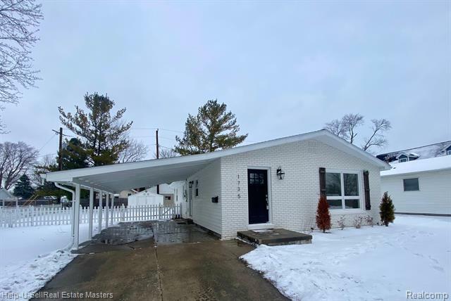 Property Photo:  1735 Whipple Street  MI 48060 