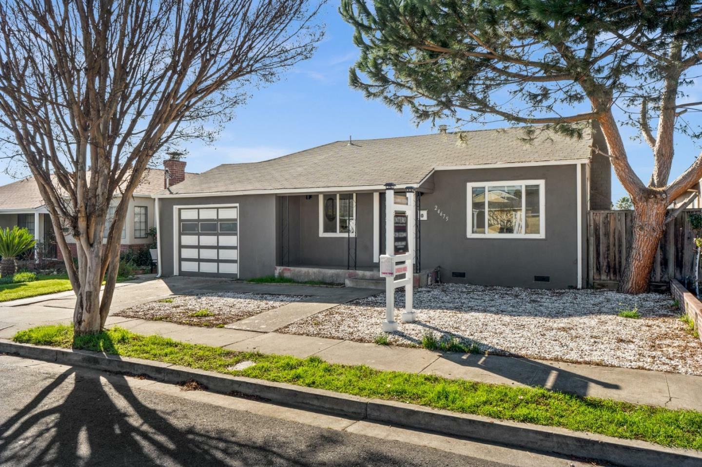 Property Photo:  24675 Joanne Street  CA 94544 