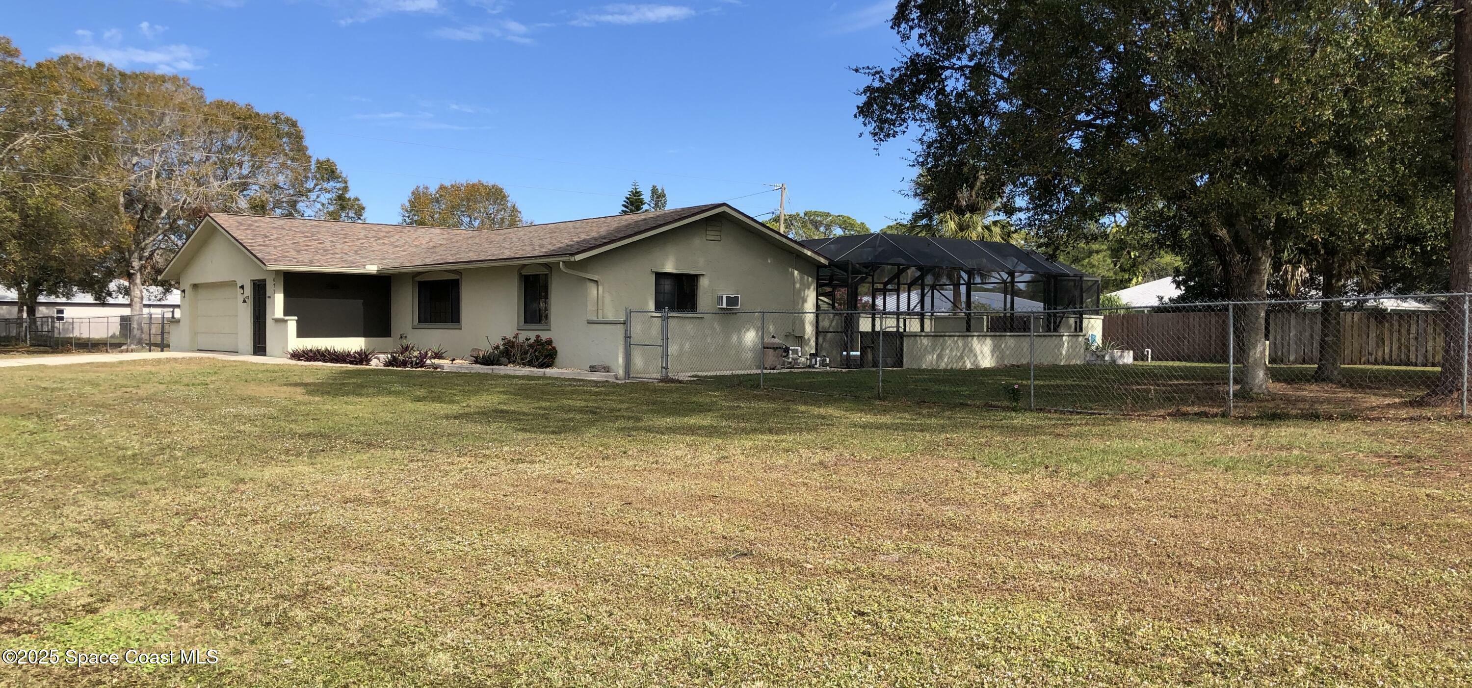 Property Photo:  471 Booker Avenue SE  FL 32909 