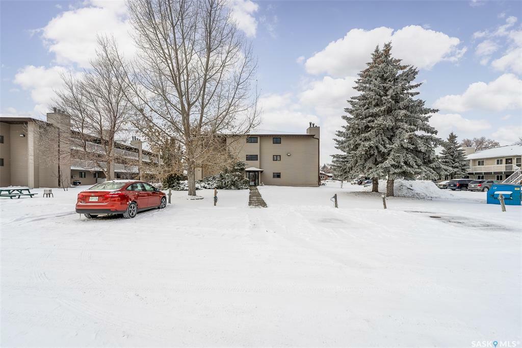 Property Photo:  59 Wood Lily Drive 305C  SK S6J 1H1 