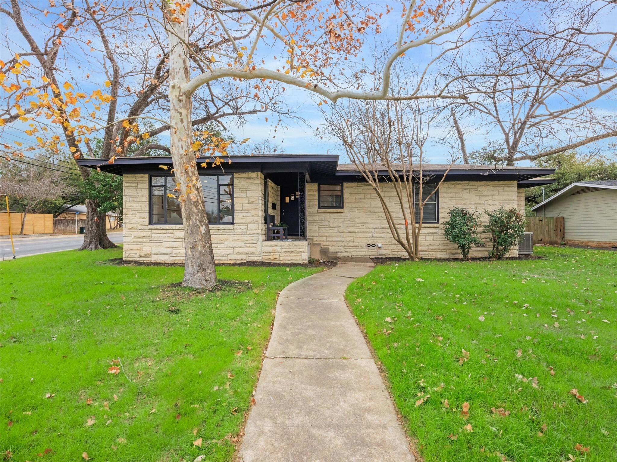 Property Photo:  5807 Shoalwood Avenue  TX 78756 