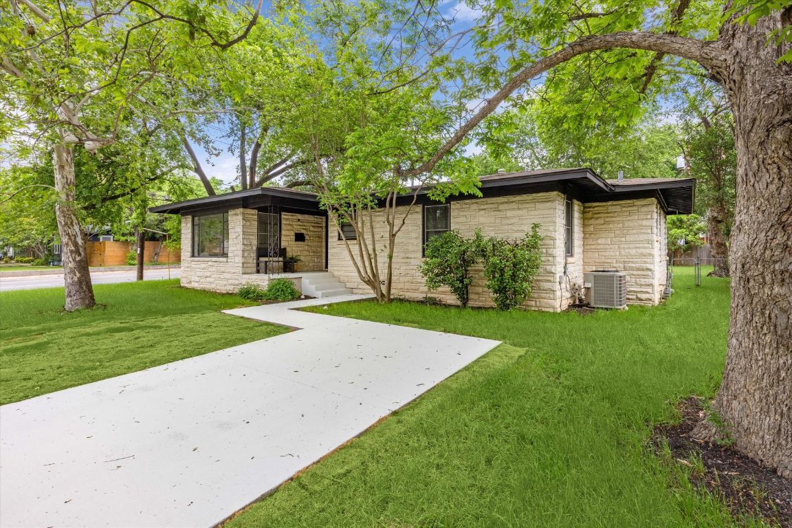 Property Photo: 5807 Shoalwood Avenue TX 78756