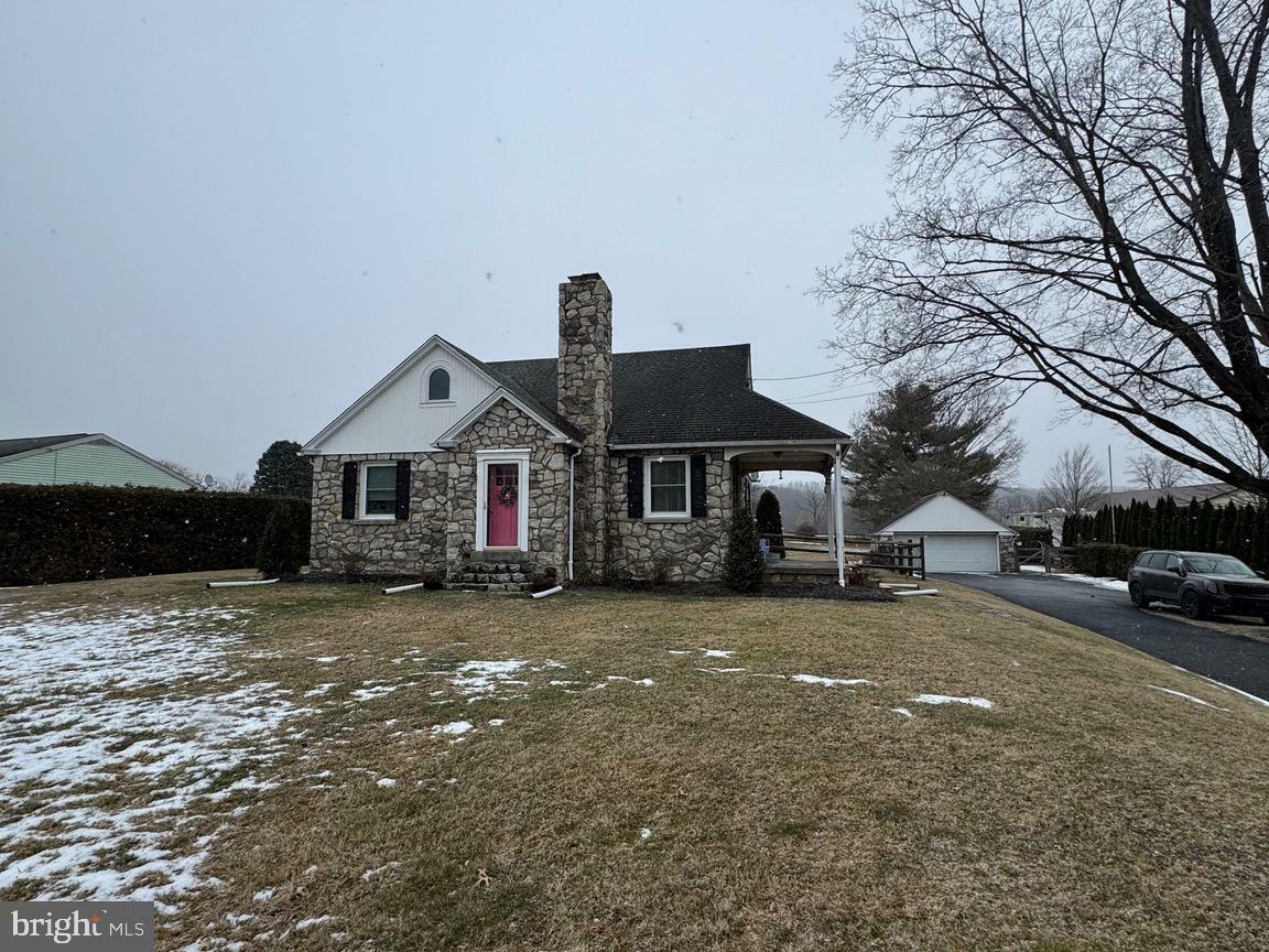 Property Photo:  570 Oysterdale Road  PA 19547 