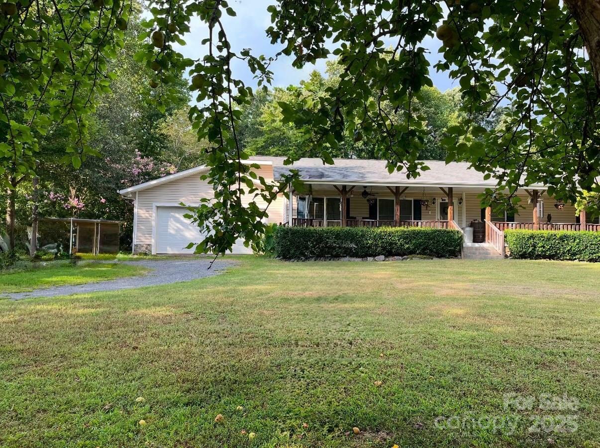 16415 Capps Road  Charlotte NC 28278 photo