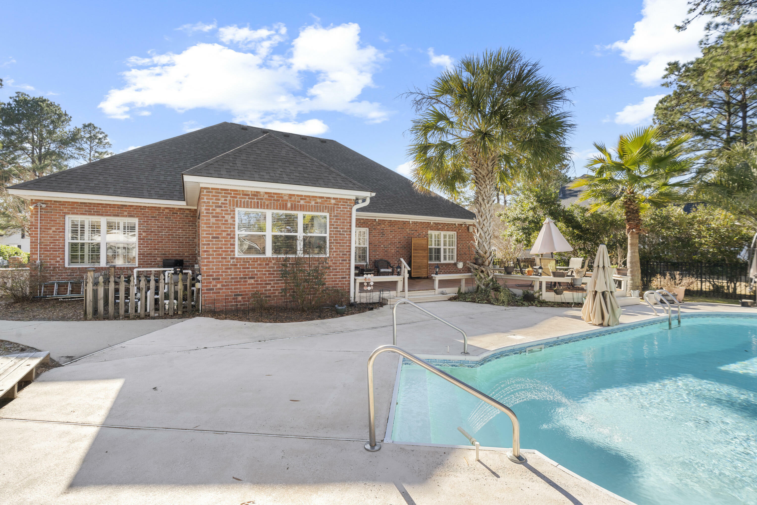 Property Photo:  313 Gleneagles Drive  SC 29483 