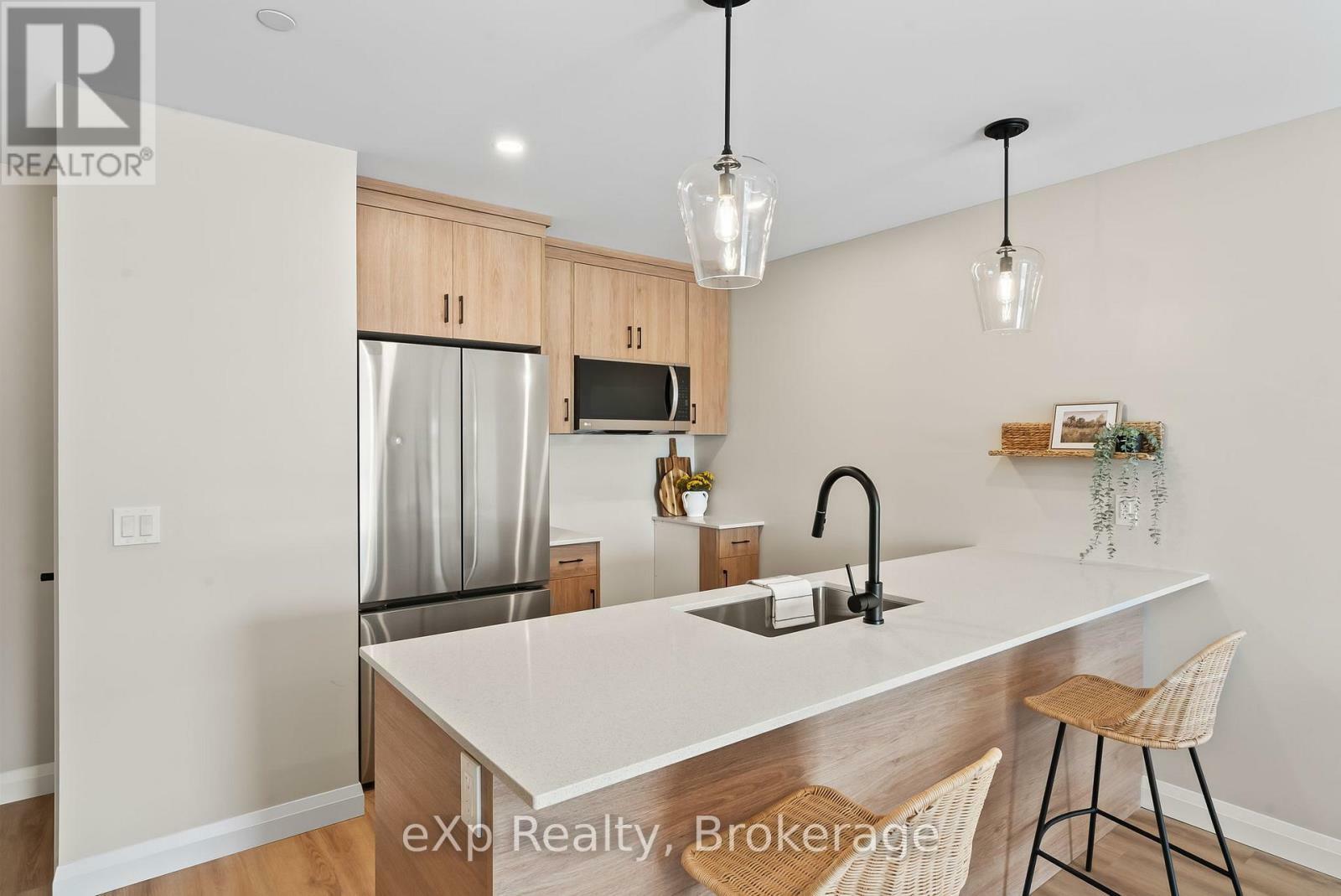 Property Photo:  101 Eastridge Road 101  ON N0G 2V0 