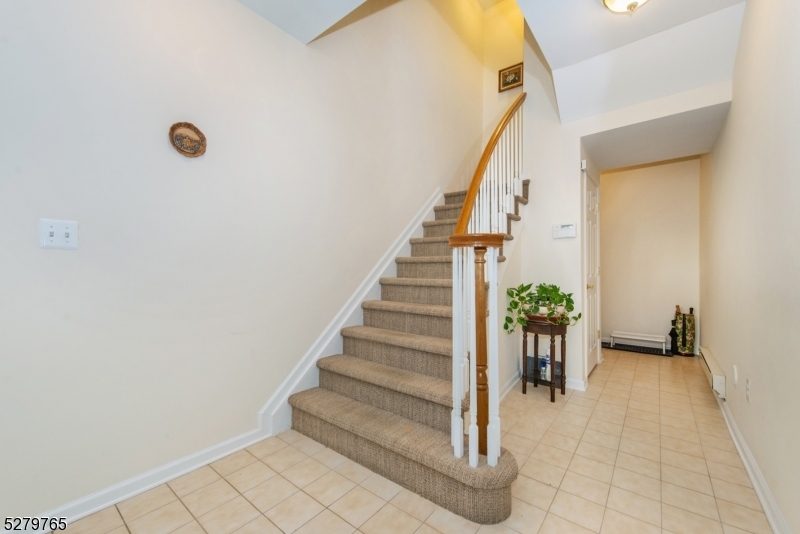 Property Photo:  818 Kensington Ln  NJ 07039 