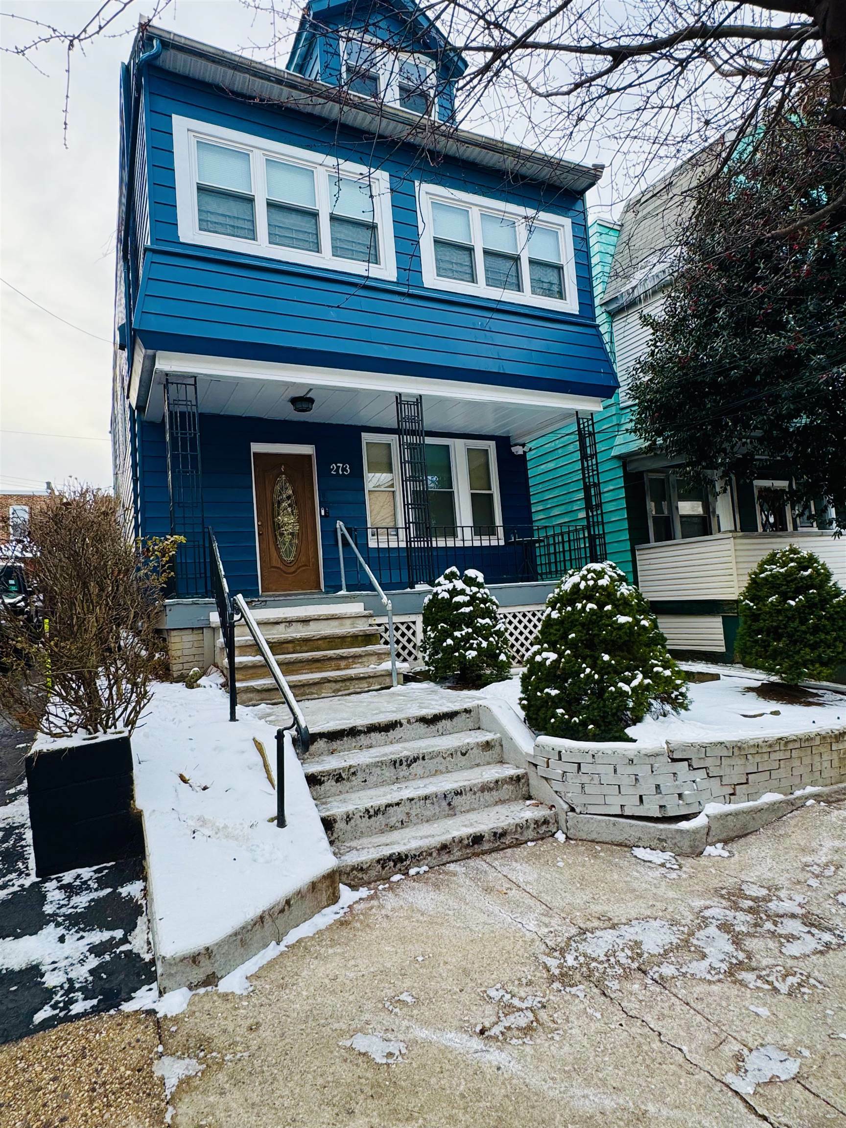 273 Woodlawn Ave #2  Jc, West Bergen NJ 07305 photo