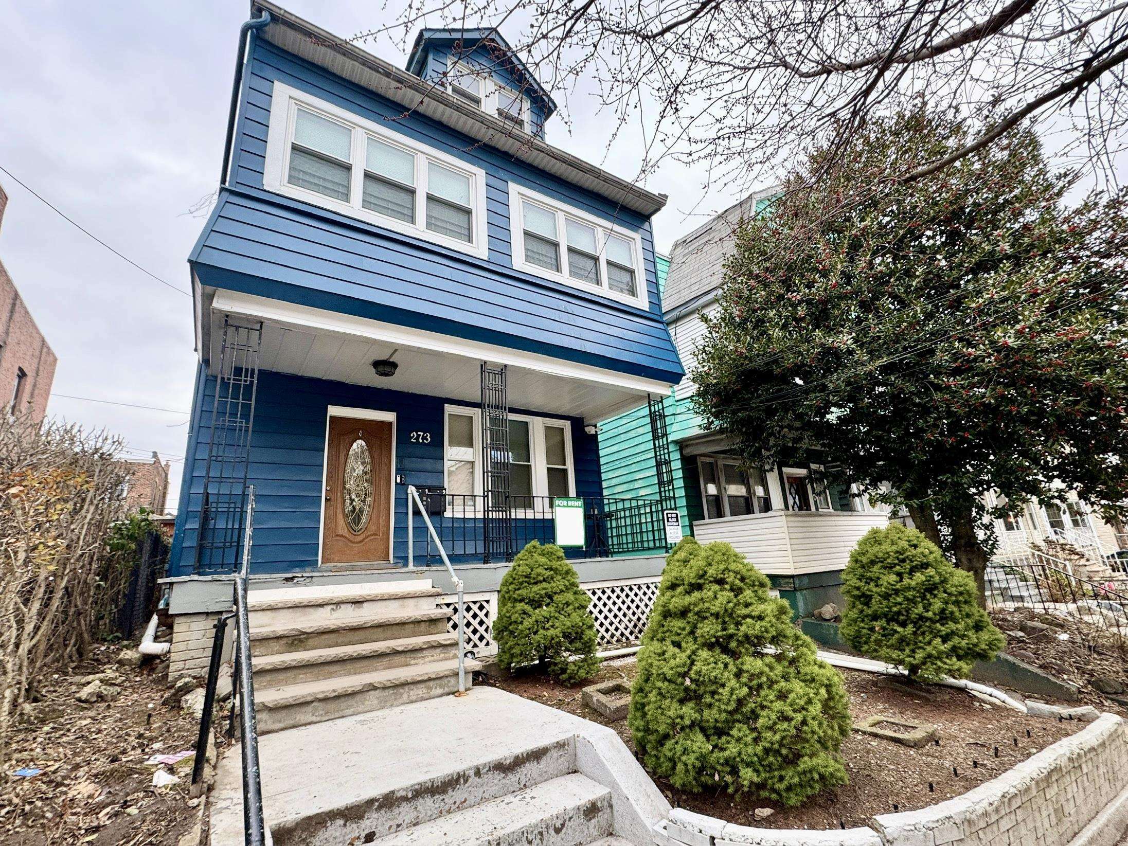 Property Photo:  273 Woodlawn Ave #2  NJ 07305 