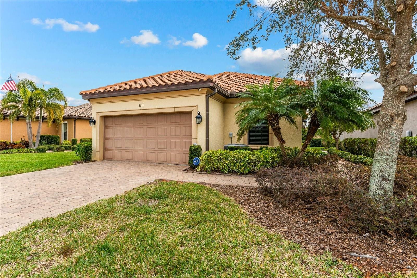 Property Photo:  4611 Alexandria Court  FL 34221 