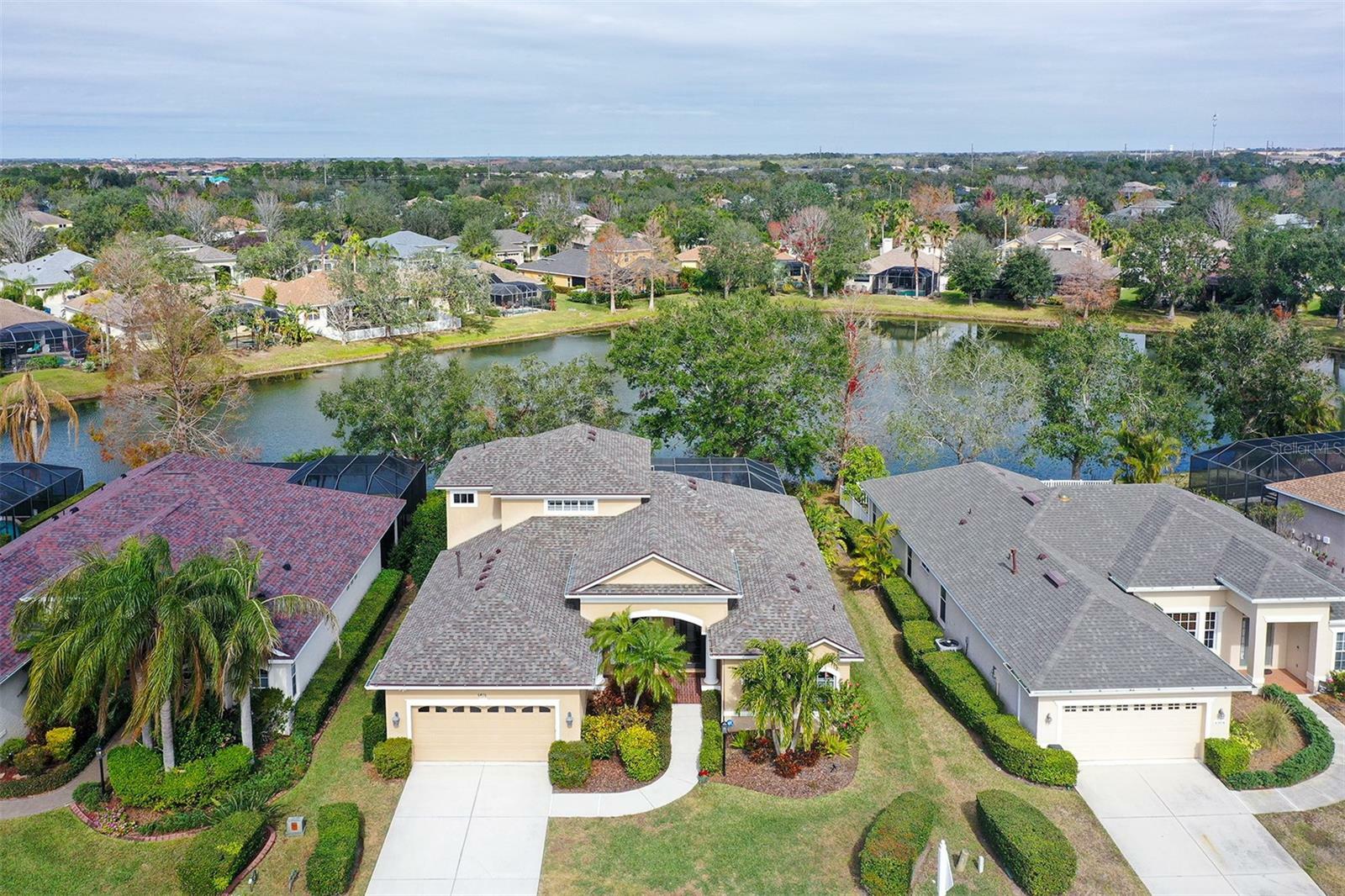 Property Photo:  6476 Royal Tern Circle  FL 34202 