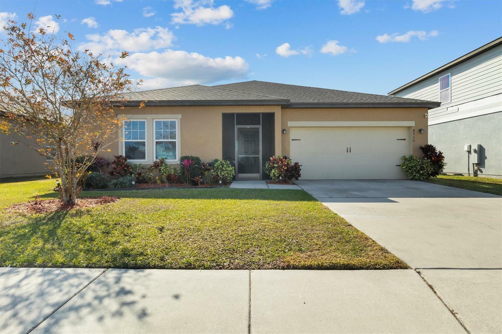 Property Photo:  4710 Osprey Way  FL 33881 