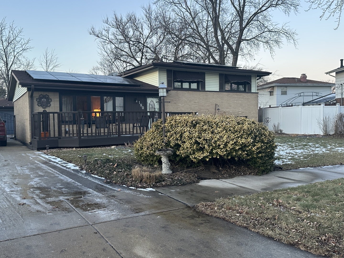 Property Photo:  180 N Floyd Lane  IL 60411 