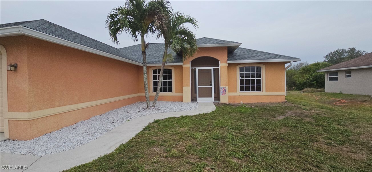 541 Kingsbury Lane  Lehigh Acres FL 33974 photo