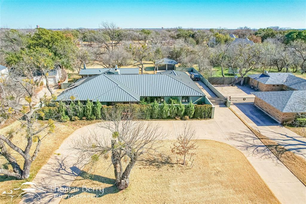 Property Photo:  1417 Tanglewood Road  TX 79605 