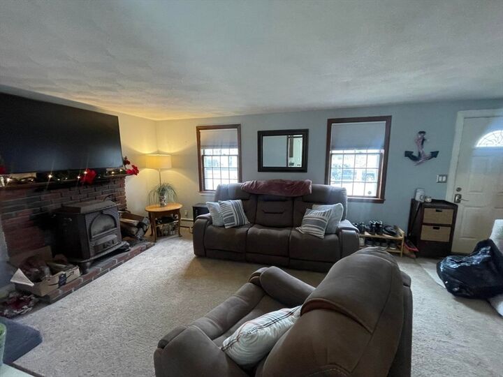 Property Photo:  15 Crofton Ln  MA 02536 