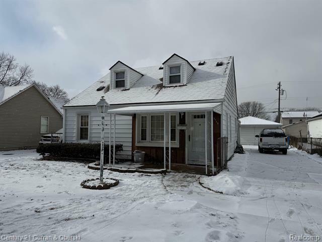 5749 Robindale Avenue  Dearborn Heights MI 48127 photo