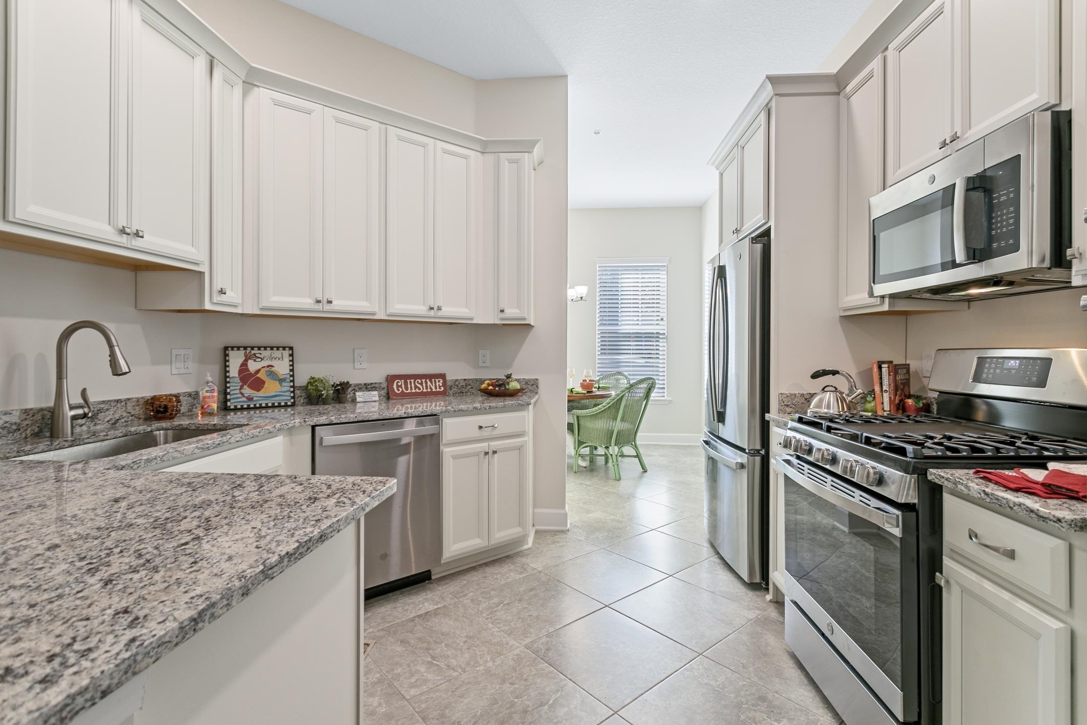 Property Photo: 264 Grand Ravine Drive FL 32086