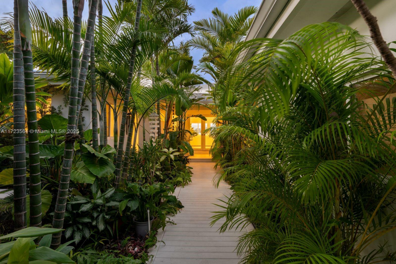 Property Photo: 1065 N Shore Dr FL 33141