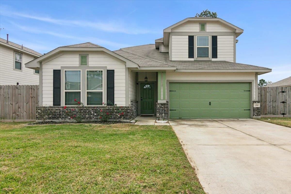 Property Photo:  1555 Alice Dr  TX 77705 