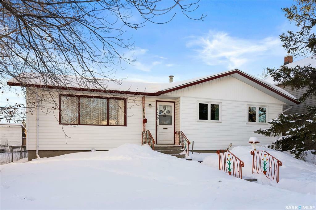 Property Photo:  1759 York Street  SK S4T 4R1 