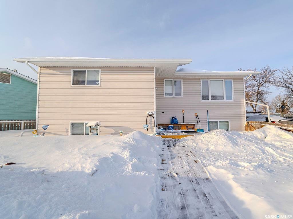 1614 Muir Drive  Prince Albert SK S6V 6V7 photo