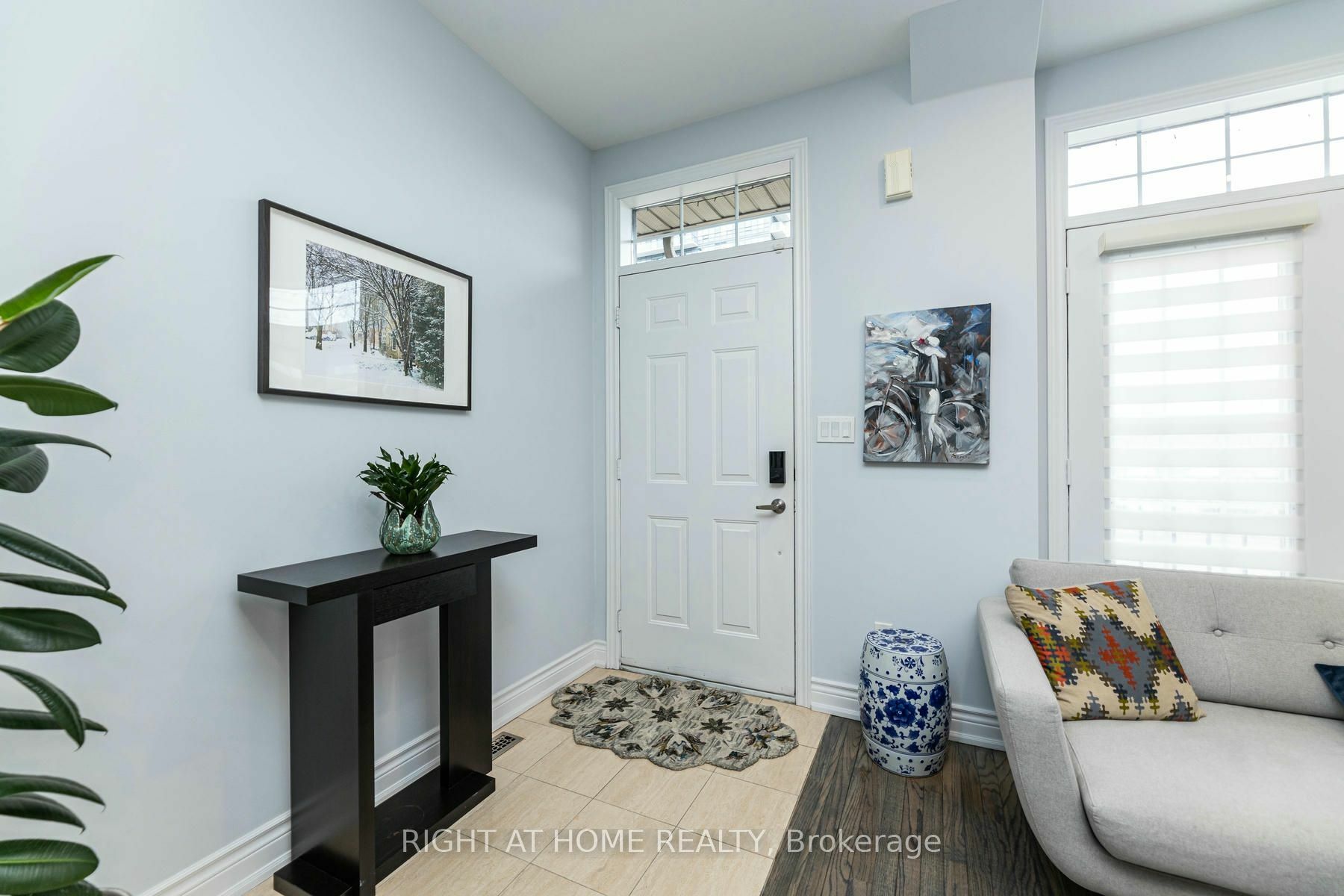 Property Photo:  34 Horsham Ave  ON M2N 1Z7 