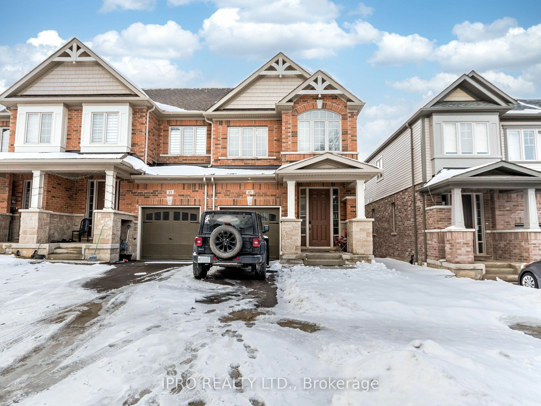 85 Broadacre Dr  Kitchener ON N2R 0S5 photo