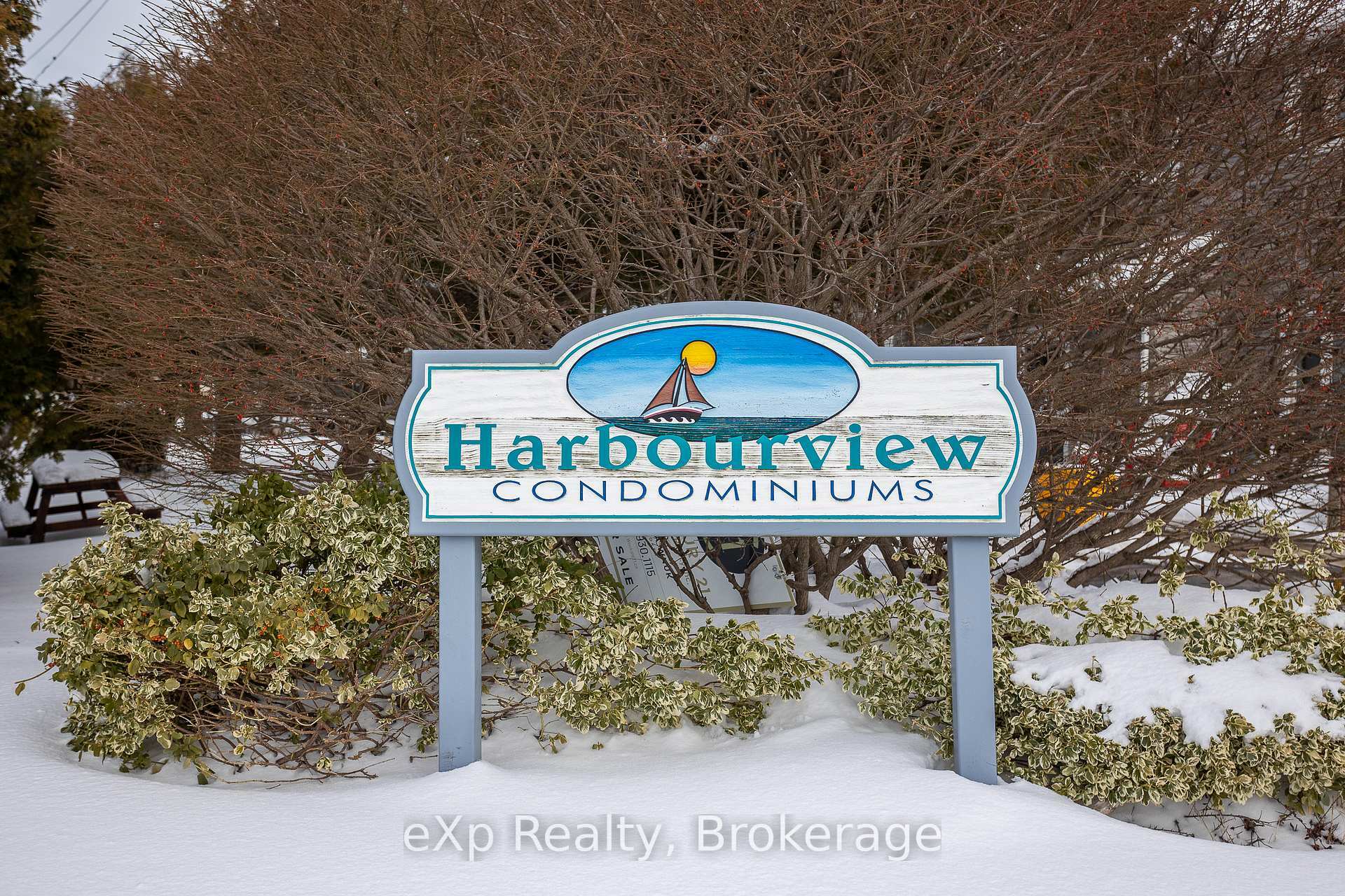 Property Photo: 633 Harbour Street 4 ON N0H 2C5