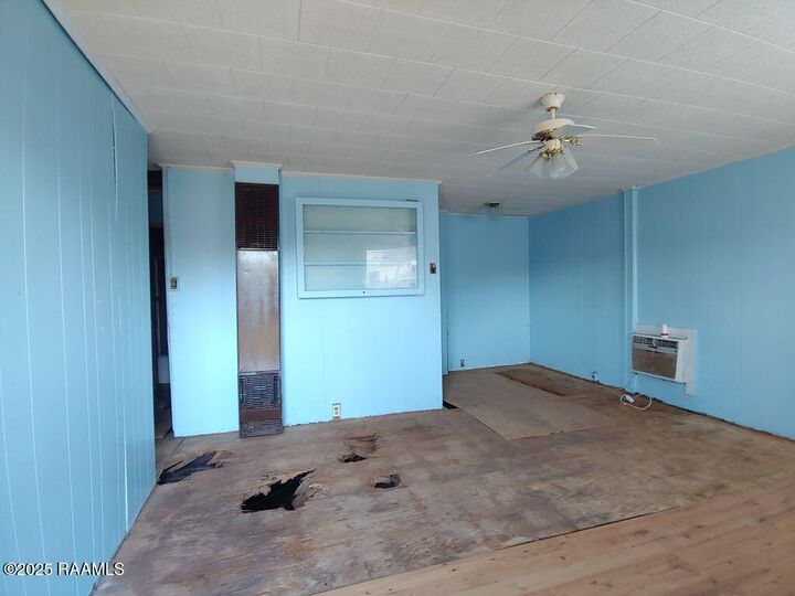 Property Photo:  612 Ashton Street  LA 70563 