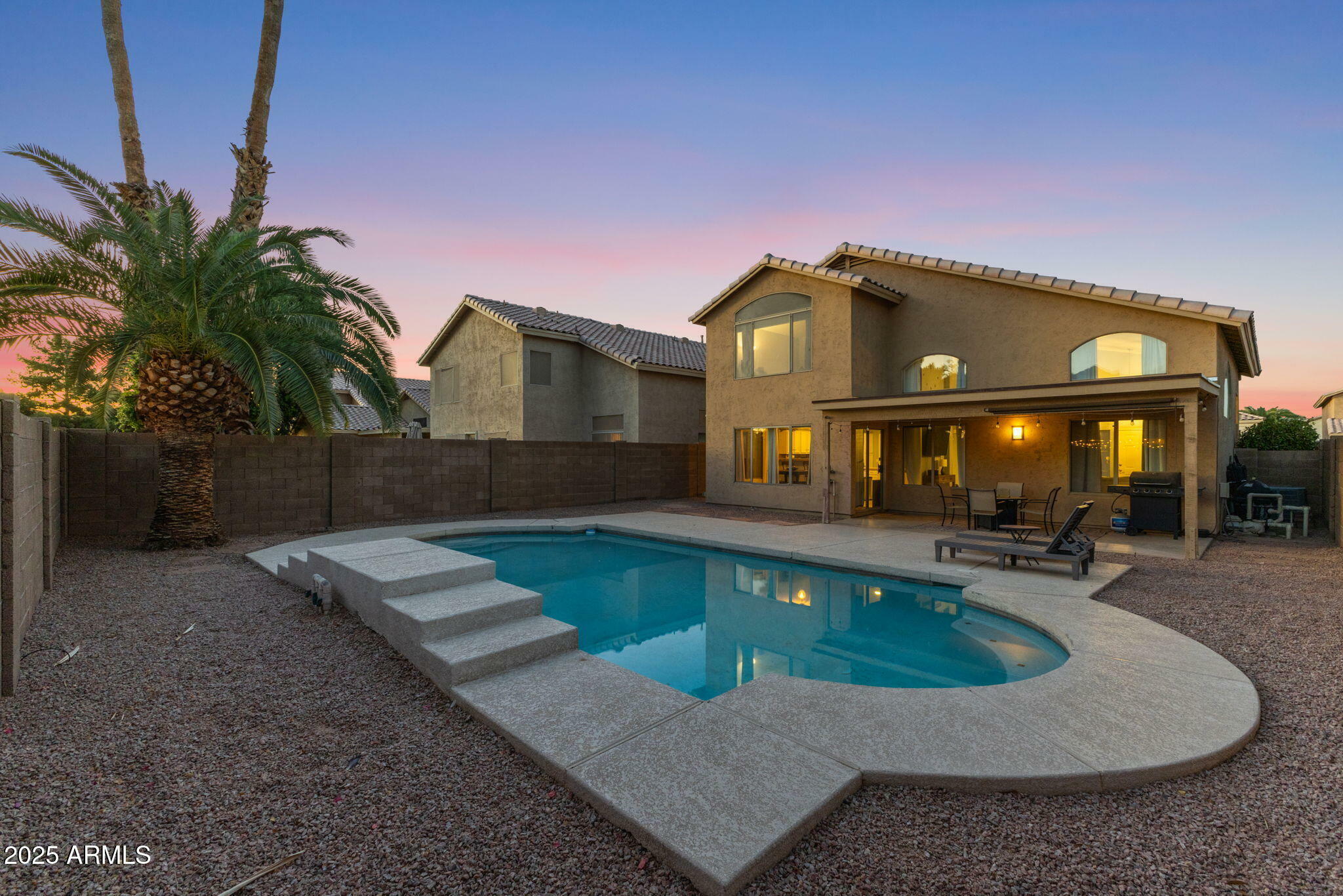 Property Photo:  343 W Bolero Drive  AZ 85284 