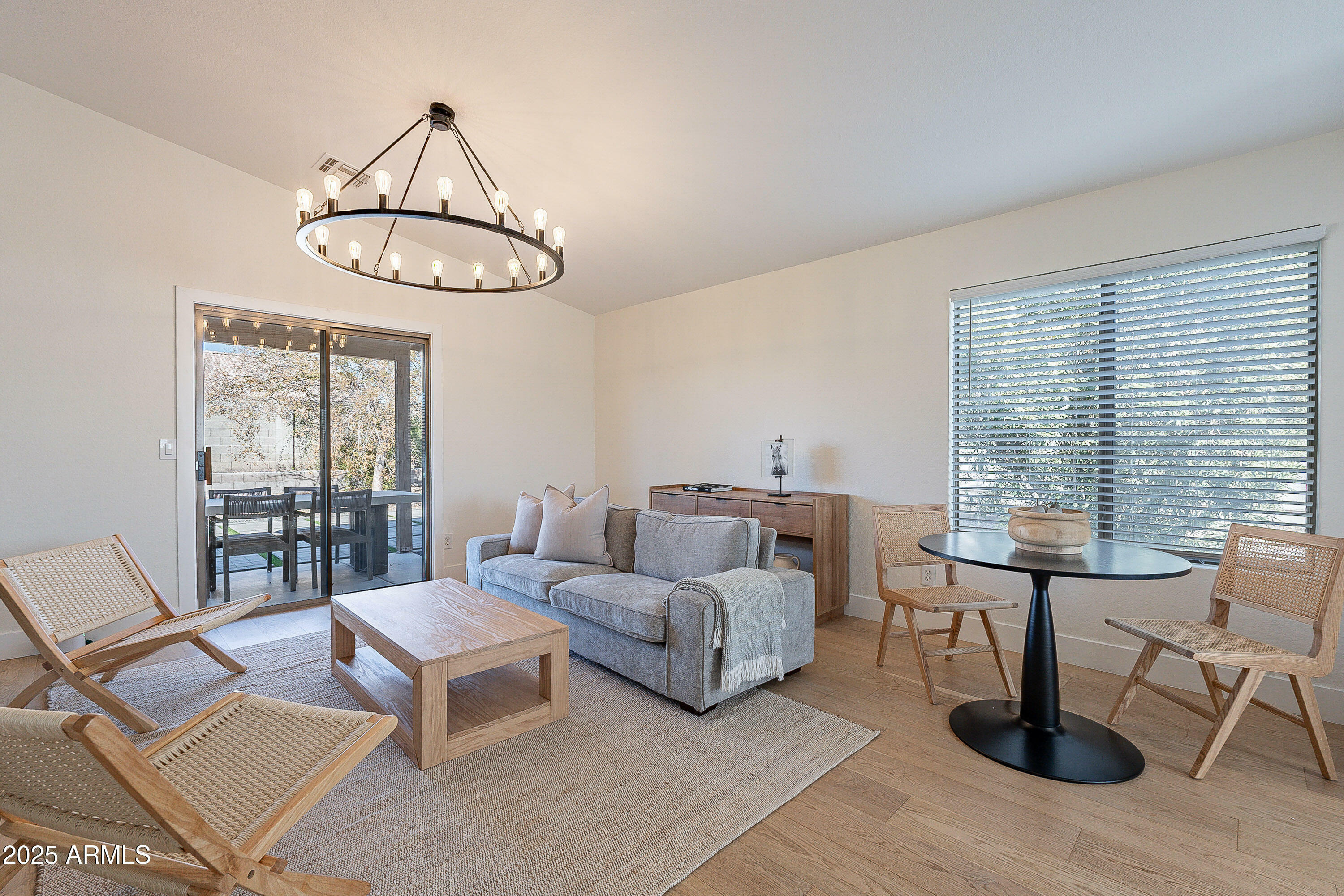 Property Photo: 1132 W 21st Avenue AZ 85120