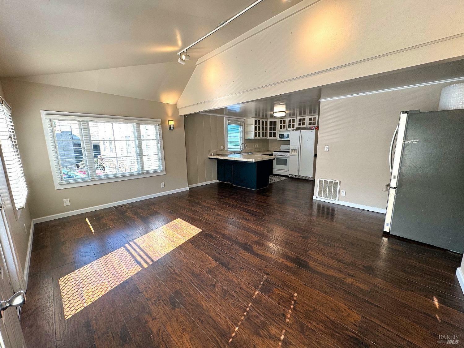 Property Photo: 104 2nd Street CA 94965