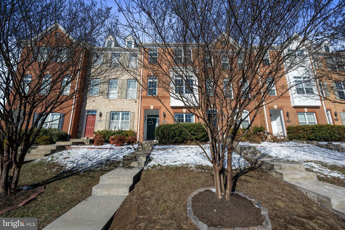 Property Photo:  43134 Whelplehill Terrace  VA 20148 