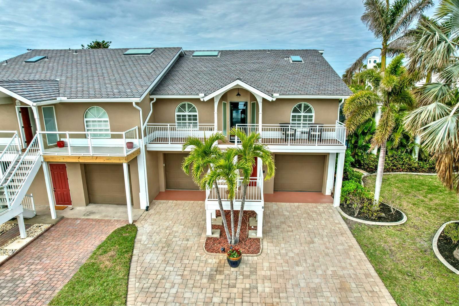 Property Photo:  2040 Matecumbe Key Road  FL 33955 