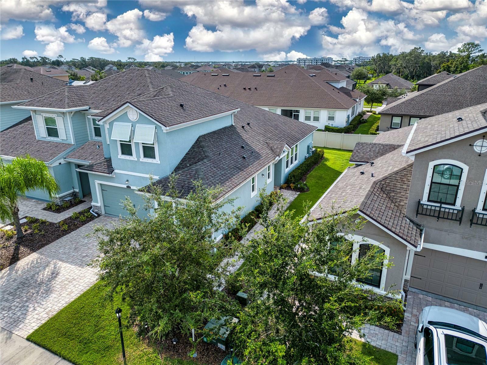 Property Photo: 11728 Meadowgate Place FL 34211