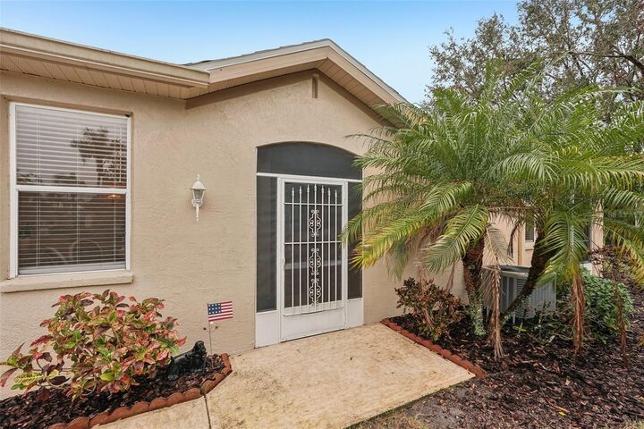 Property Photo: 2028 Acadia Greens Drive FL 33573