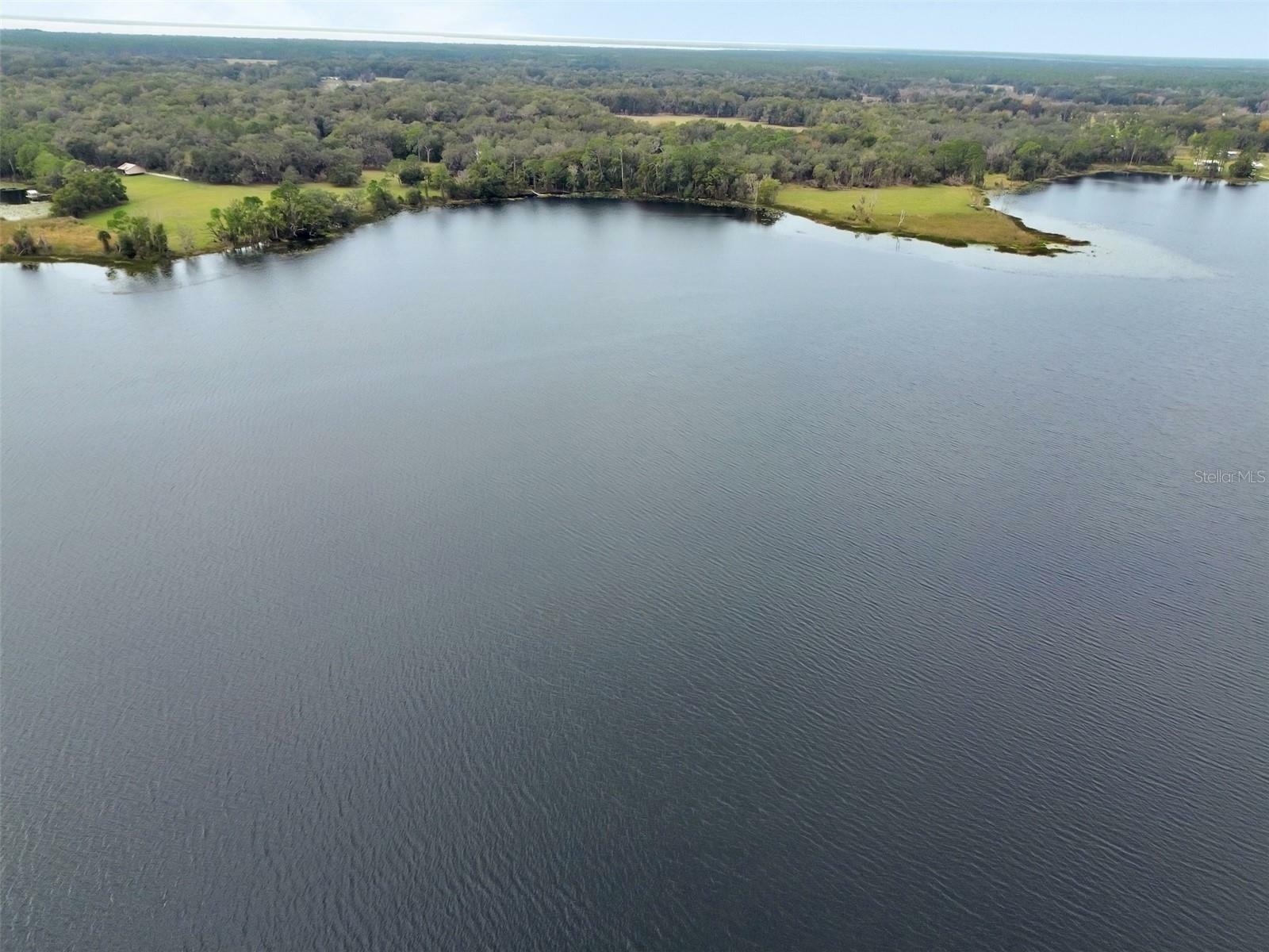 Property Photo: 180 Robinson Lane FL 32190