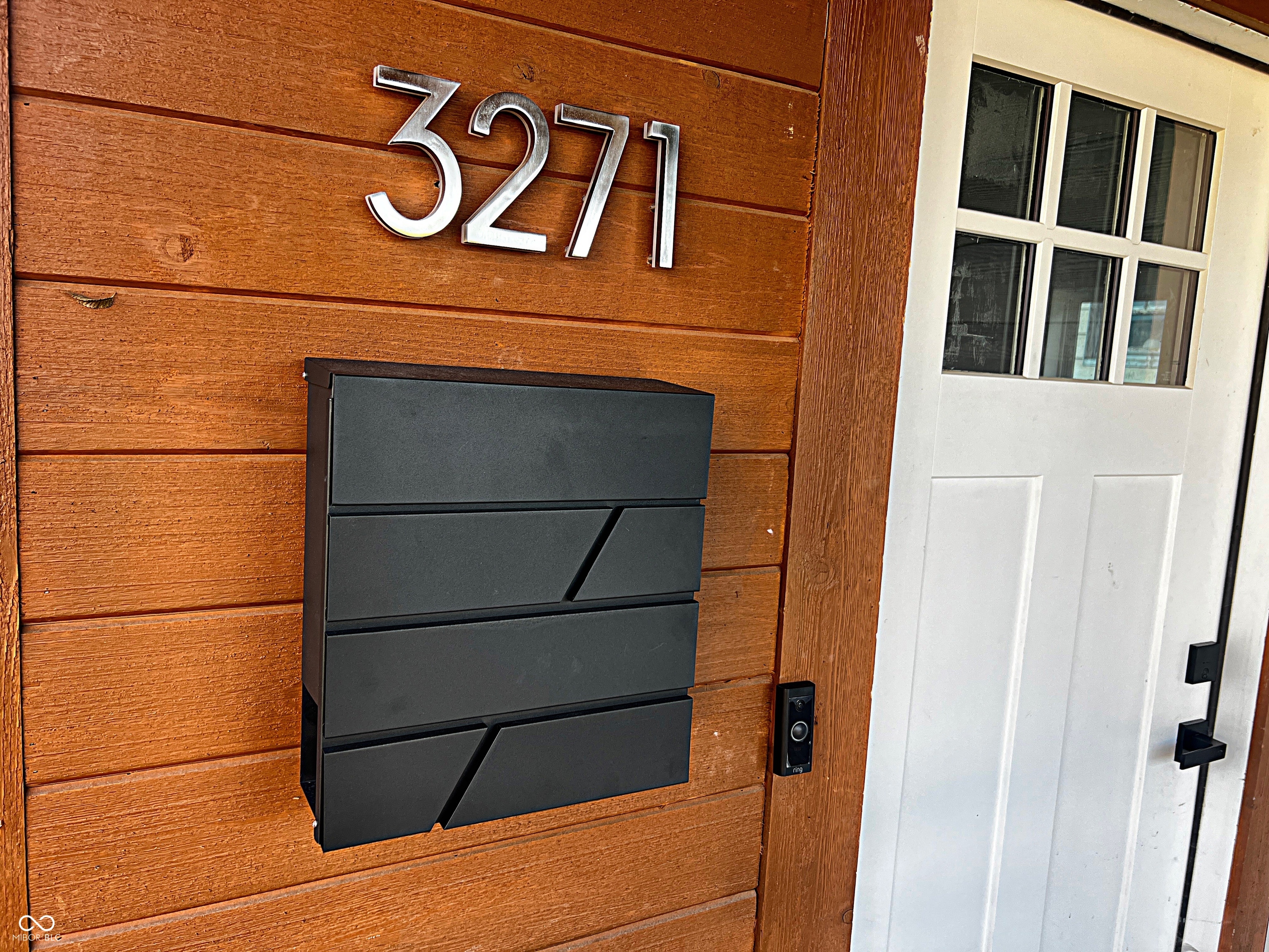 Property Photo: 3271 Winthrop Avenue IN 46205